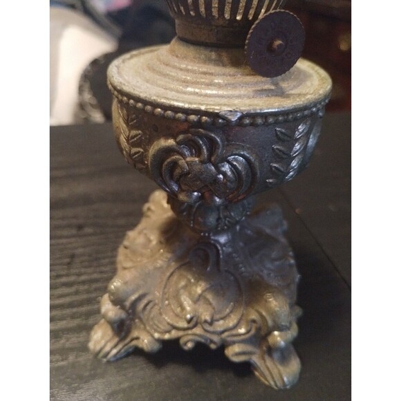 Antique Ornate Cast / Metal Oil Lamp 5" Made in Hong Kong VTG RARE - Picture 3 of 16